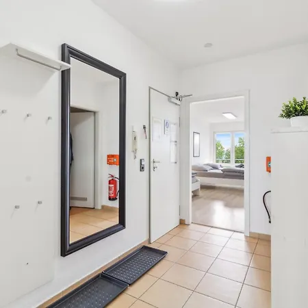Monteur - Fuer Bis Zu 6 Personen In 63128 - Of03 Dietzenbach