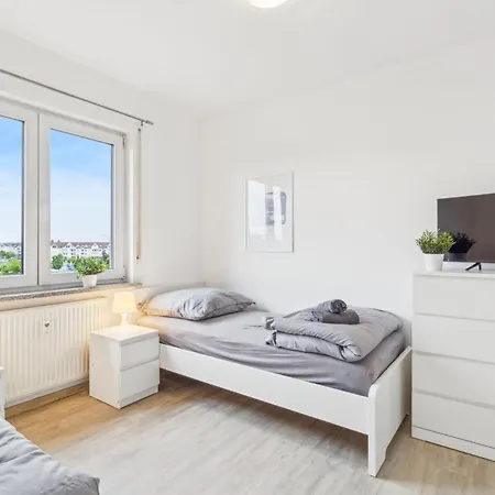 Monteur - Fuer Bis Zu 6 Personen In 63128 - Of03 Apartment Dietzenbach